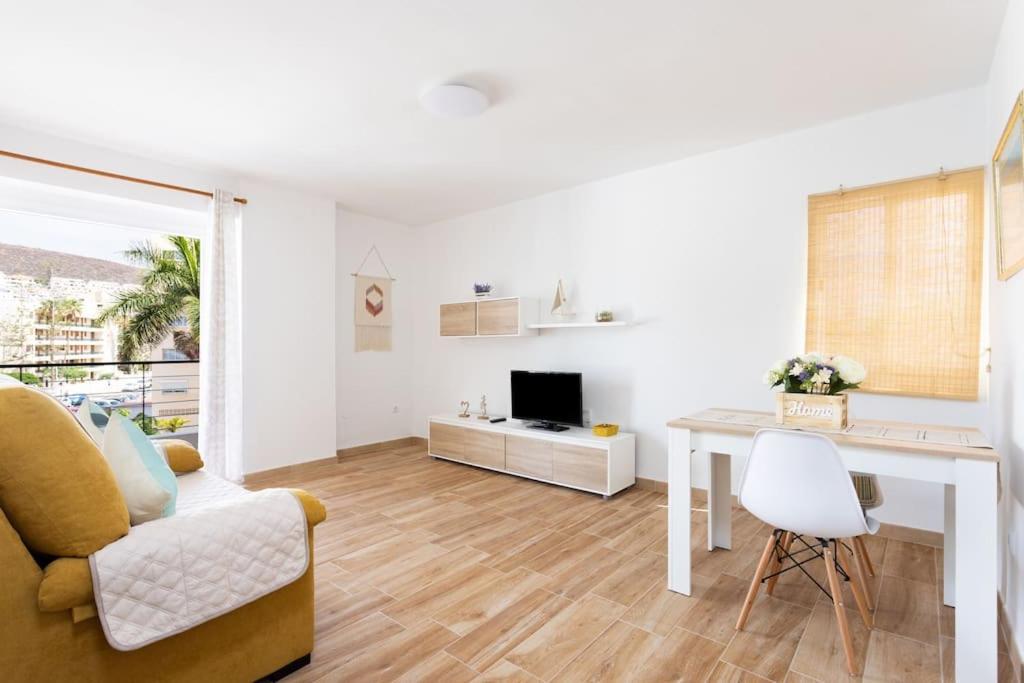 Vivienda Vacacional Rosaini Los Cristianos  Exterior foto